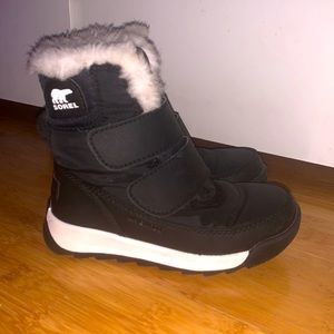 Sorel , size 9 , black and white
